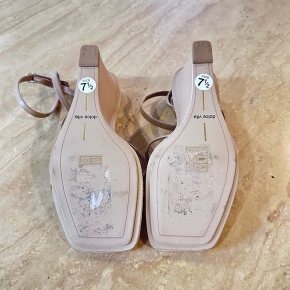 Dolce Vita Gemini Wedge - Picture 9 of 9